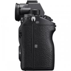 Sony Alpha a7R III - Câmera Digital Mirrorless (Corpo)