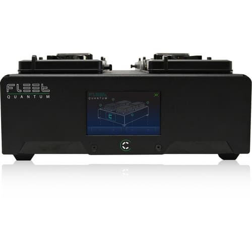Core SWX - Carregador FLEET Quantum de 4 Posições com Tela LCD Colorida Touchscreen (V-Mount)