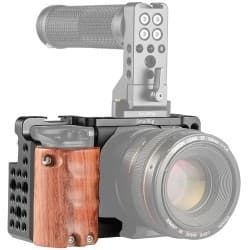 SmallRig - Gaiola para Câmera com Alça de Madeira para Sony a6000/a6300