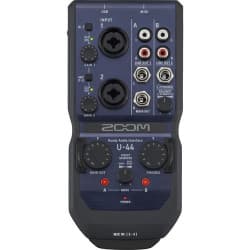 Zoom U-44 - Interface de Áudio/MIDI Portátil USB 4x4