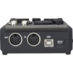 Zoom U-24 - Interface de Áudio/MIDI Portátil USB 2x4
