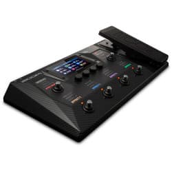 Zoom G6 - Pedaleira Multi-Efeitos para Guitarra com Pedal Digital