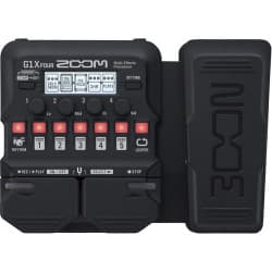 Zoom G1X Four - Pedaleira Multi-Efeitos para Guitarra Elétrica