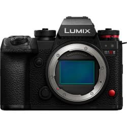 Panasonic - Câmera Mirrorless Lumix S1R II