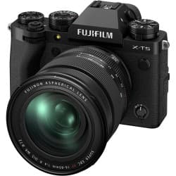 Fujifilm -  Câmera Mirrorless X-T5 com lente 16-80mm f/4 (Black)