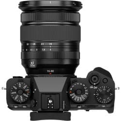 Fujifilm -  Câmera Mirrorless X-T5 com lente 16-80mm f/4 (Black)