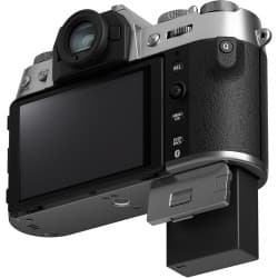 Fujifilm - Câmera Mirrorless X-T50 com lente 15-45 mm f/3.5-5.6 (Silver)
