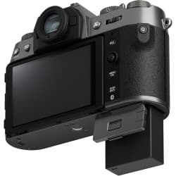 Fujifilm - Câmera Mirrorless X-T50 com lente 15-45mm f/3.5-5.6 (Charcoal Silver)