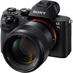 Sony - Lente FE 85mm f/1.8