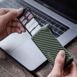Pgytech - Case para leitor de cartão de alta velocidade CreateMate (Moss Green)