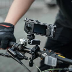 PGYTECH - Cage para Câmera INSTA360 X5