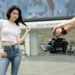 SmallRig - Cage for Canon EOS R50 V (Black)