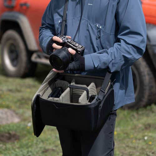 Transforme Qualquer Mochila em uma Bolsa de Câmera com o Camera Insert da PGYTECH