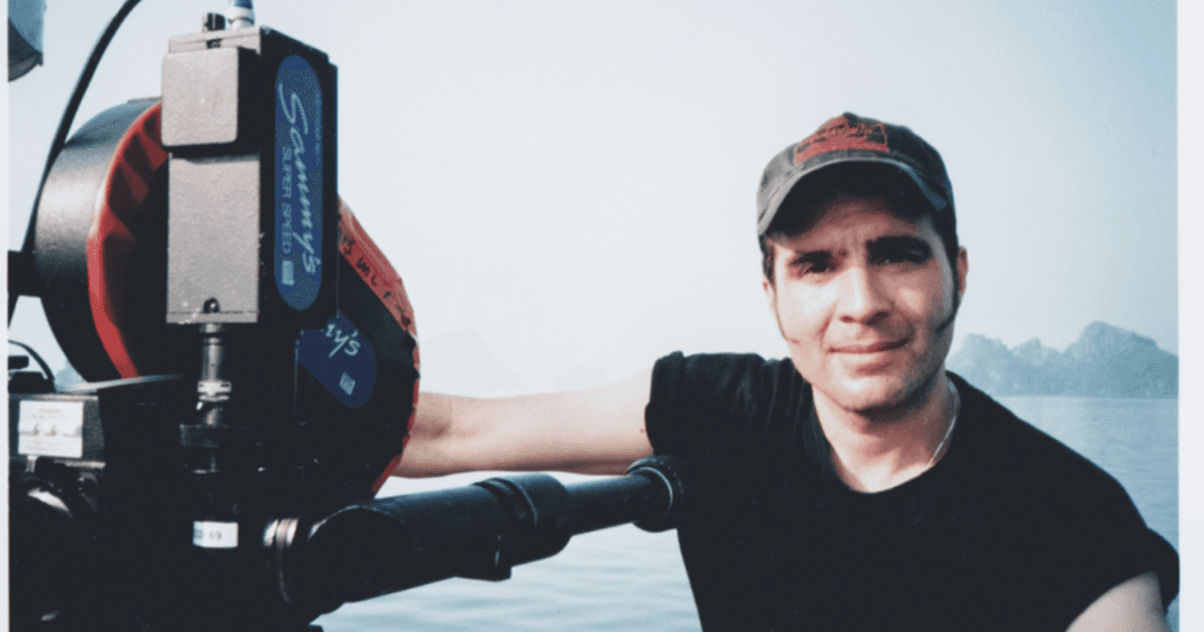 Cinegrafista Sion Michel, ACS, filmando em Ha Long Bay, Vietnã, 1996