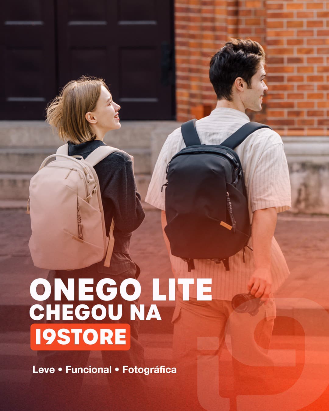 banner post OneGo Lite: a mochila fotográfica leve e versátil para quem cria em movimento
